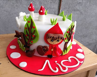 ΤΟΥΡΤΑ 3D ΚΟΚΚΙΝΟΣΚΟΥΦΙΤΣΑ