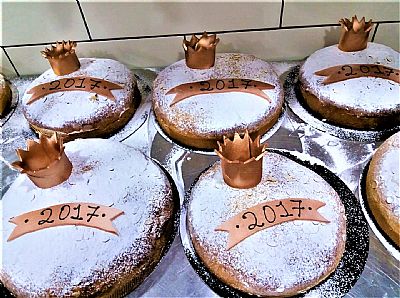 ΒΑΣΙΛΟΠΙΤΑ ΤΣΟΥΡΕΚΙ 12 ΑΤΟΜΩΝ