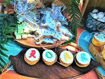 ΘΕΜΑ ΤΑ ΔΕΙΝΟΣΑΥΡΑΚΙΑ