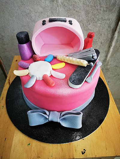 ΤΟΥΡΤΑ 3D ΜΑΝΙΚΙΟΥΡ