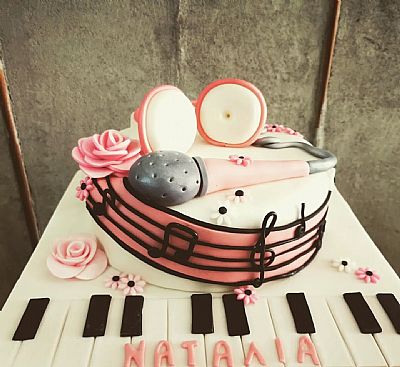 ΤΟΥΡΤΑ 3D ΜΟΥΣΙΚΗ